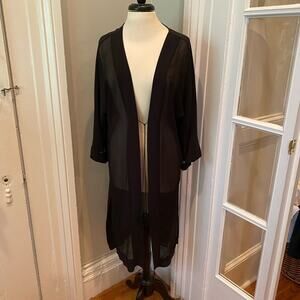 Simona black robe/coverup